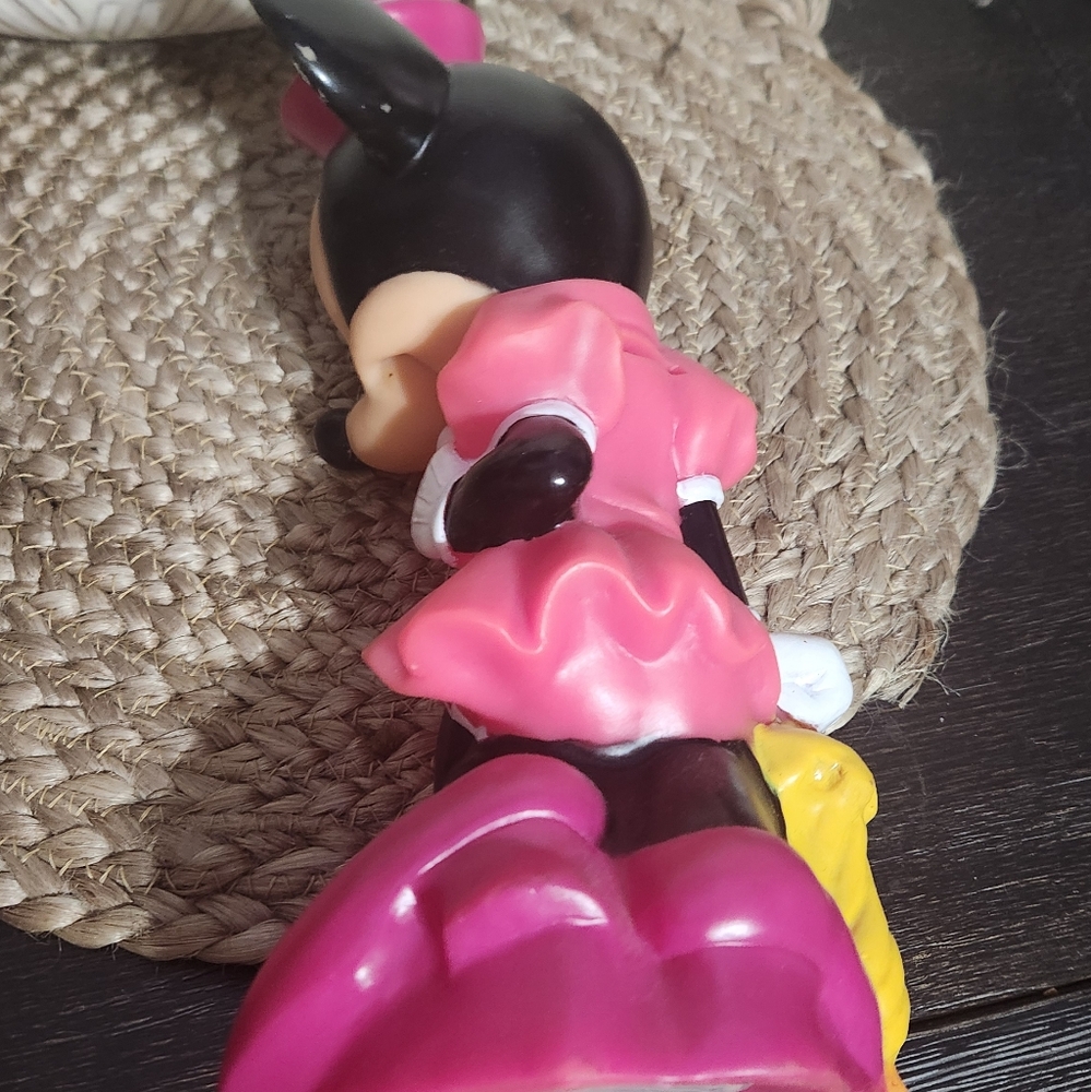 Vintage Minnie Mouse Bank - Picture 5 of 7